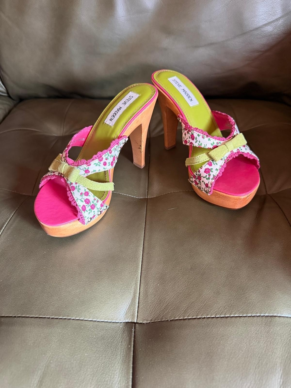 Steve Madden Pink Floral Platform Sandals with Lime Bow